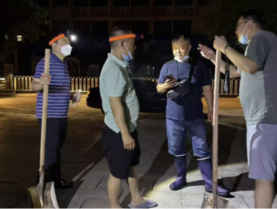 洪流中的“孤勇者”——记湖南桑植烟草职工钟午抗洪抢险先进事迹