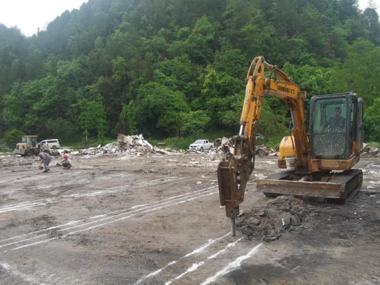 破题“烤房难” 交出惠农卷 ——恩施土家族苗族自治州高效推进烤房建设纪实