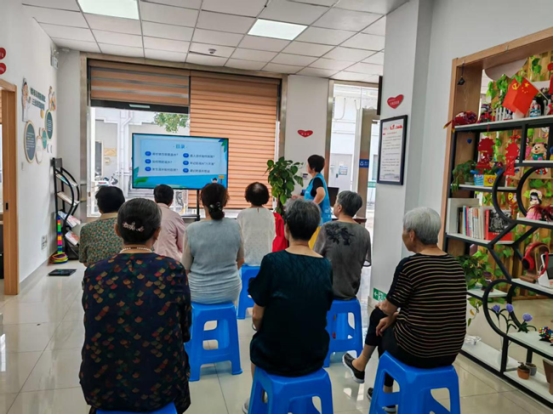苏州香城花园社区开展“守护生命，预防溺水”暑期安全宣传活动