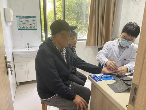 慢病管理见真情，绍兴越城七旬夫妇重拾劳动活力