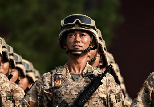 那双眼睛，与万千星河——观九三阅兵有感 | 纪念中国人民抗日战争暨世界反法西斯战争胜利80周年阅兵式