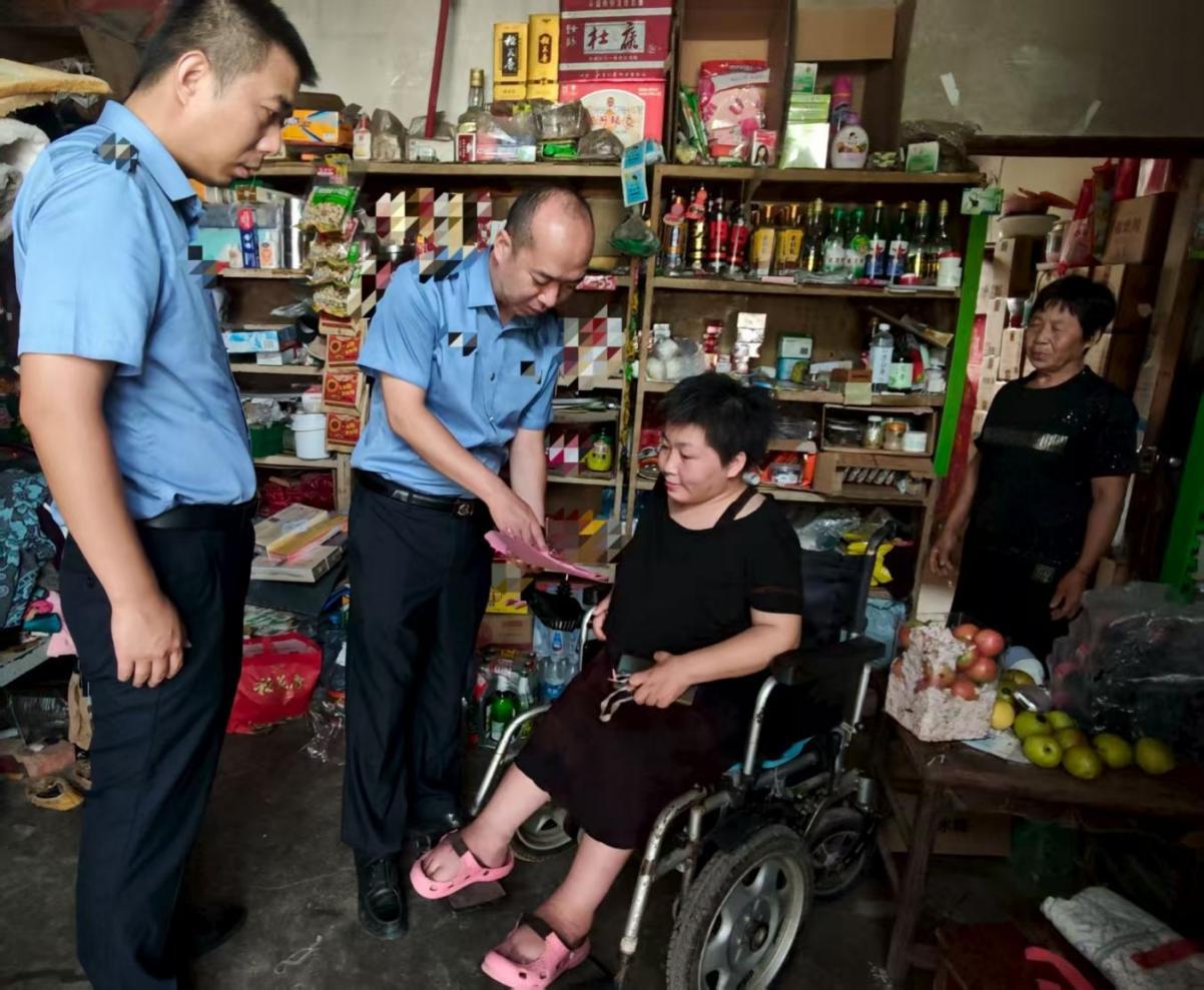 河南省三门峡市卢氏县烟草：“执法+服务”为民也便民