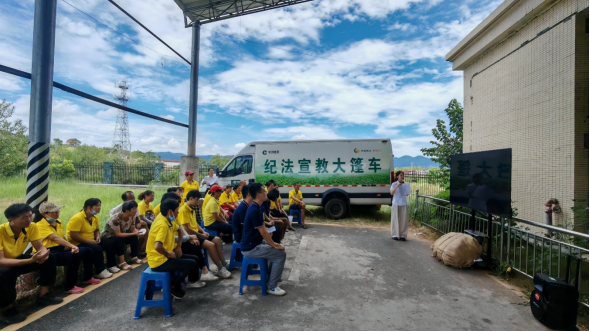 湖南安仁：全链条护航烟叶廉洁收购，助“黄金叶”成为“致富果”