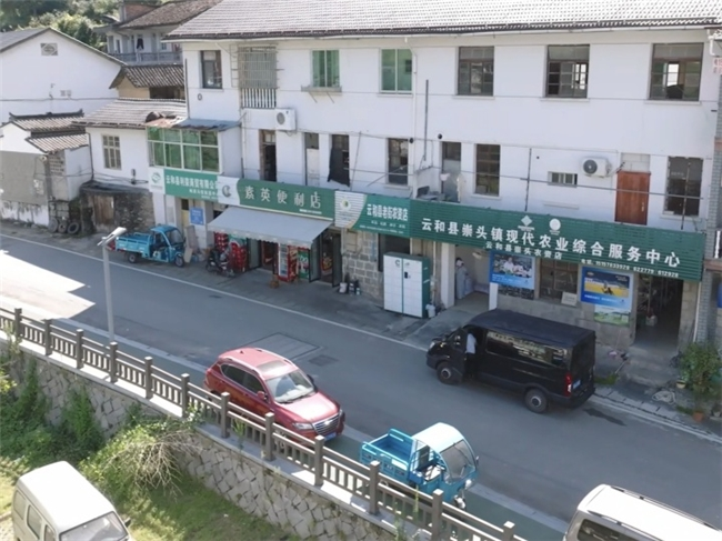 梯田烟火气，小店二十七年——素英便利店的守与变