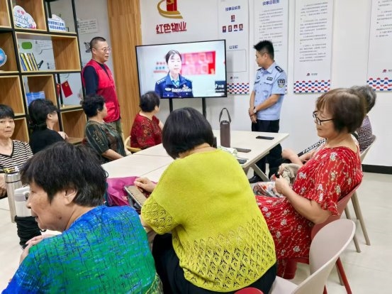 桐乡东兴社区：耆老学堂里反诈手工双管齐下，让养老更安心更快乐