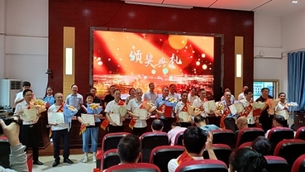 九江市湖口中学隆重举行第41个教师节庆祝活动 表彰先进 凝聚奋进力量