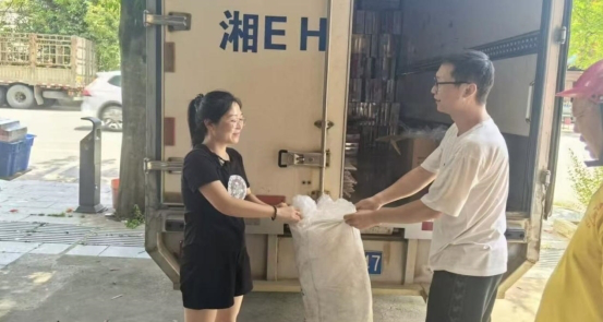 邵阳洞口烟草：“两山”理念进终端，塑膜回