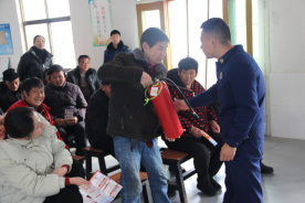 盐城市大丰区三龙镇元旦节前组织开展敬老院消防演练