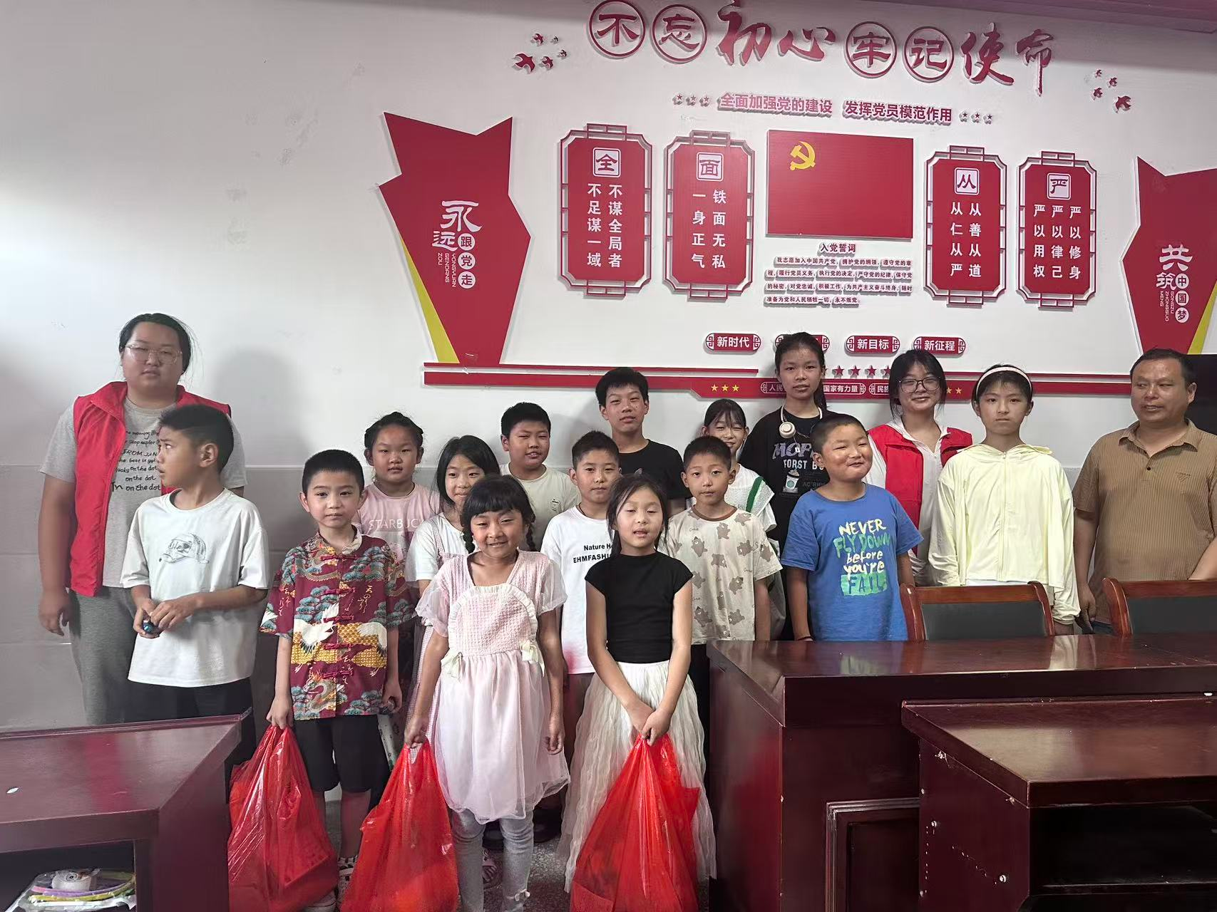 射阳经开区开展“关爱润童心 温暖助成长”